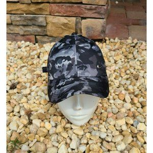 Nike Accessories - Nike Heritage86 Cap / Hat H86 Camo Adjustable Nike Accessories - Nike Heritage86 Cap / Hat H86 Camo Adjustable